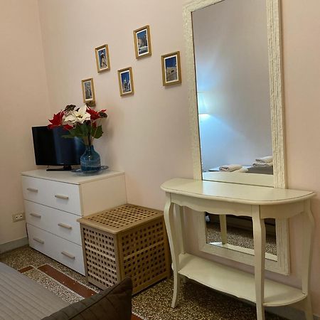 Emi House Re Di Roma , Intero Appartamento - 80 Mq Экстерьер фото